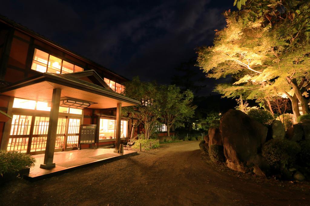 ホテルUmezono 身延町 エクステリア 写真